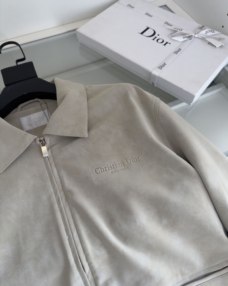 chr1st1an D10r outwear